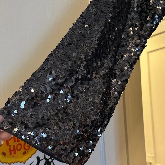 🌲 H&M Black Sequin Dress - Picture 2 of 8